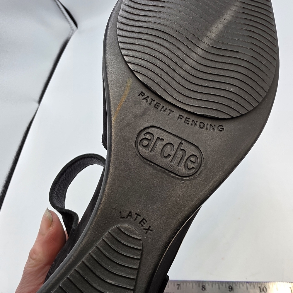 Authentic Arche Tilkoa Baby Noir pumps — iconic French comfort in black suede! - Picture 6 of 9